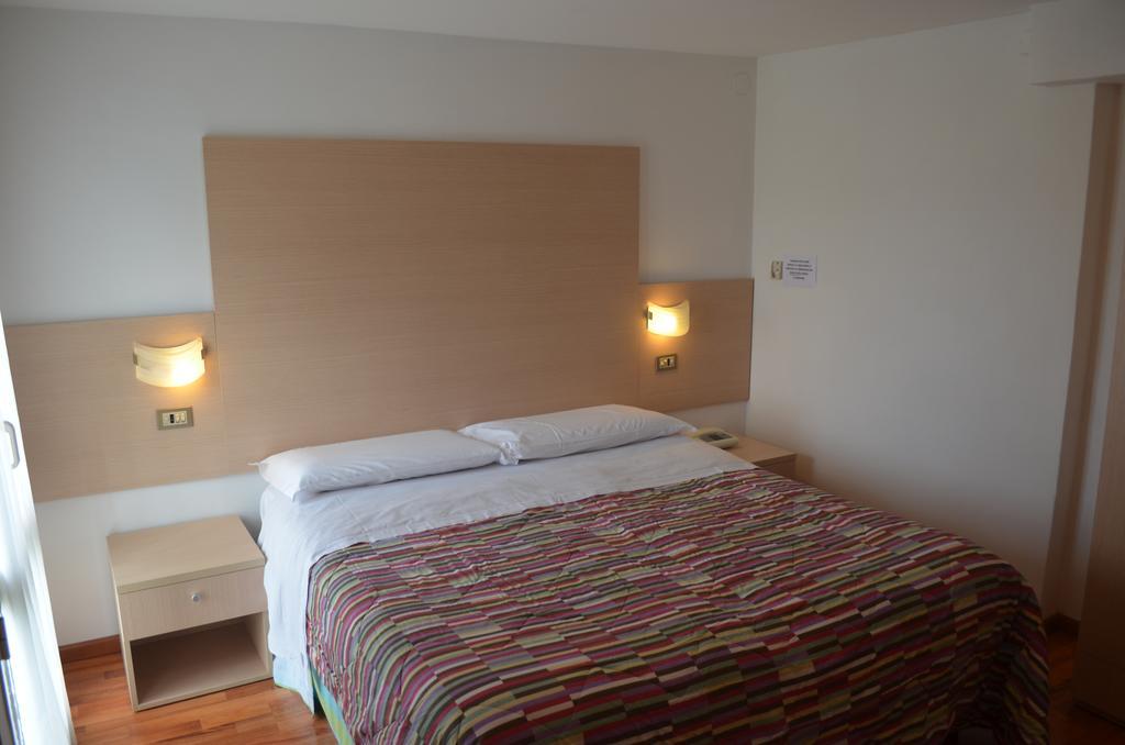 Hotel Paradiso 蒙特鲁科 外观 照片